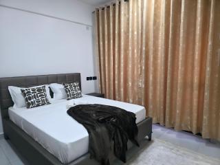 Radium Residence - Luxury 3BR PoolView Home, Beach - 6