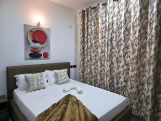 Radium Residence - Luxury 3BR PoolView Home, Beach - 9