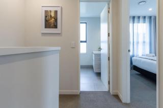 Luxe Central City 2 bedrooms plus Carpark - 3