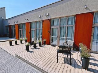 The Onyx Loft I Terrace I Free Parking - 6