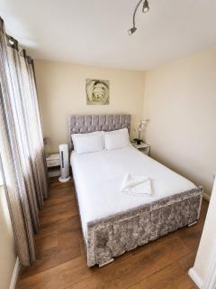 Dartford Cosy and Spacious 3BR 4 beds house Netflix and Sport Channels - 6