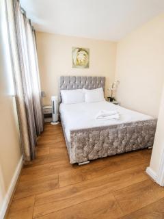Dartford Cosy and Spacious 3BR 4 beds house Netflix and Sport Channels - 5