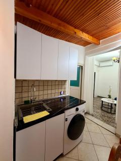 Green Door House - Vlorë - 6