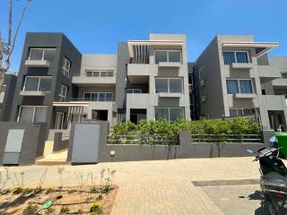 Villa-style apartment located KAYAN COMPOUND - 5
