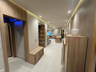 Villa-Style Apartment with Private Garden - 2