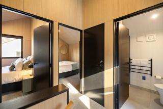 Raua Queenstown Villa - with parking - 4