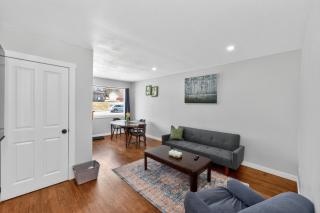 2BR Suite Near YYC Airport and Downtown 4644 UP - 1