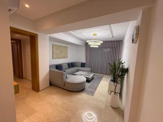 Luxury Apartment & Prime Location - 6