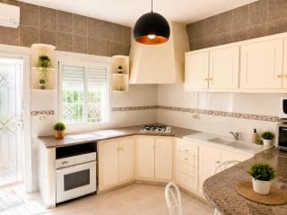 Beach House for 8 Mrezga, Hammamet North - 1