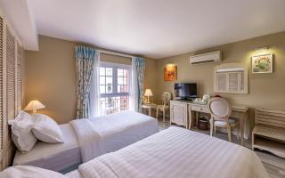 Hotel L Odeon Phu My Hung - 4