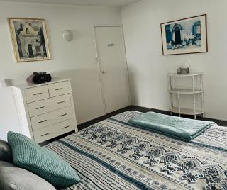Waikaraka Beach, spacious & very comfortable - 5