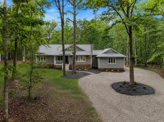Modern Farmhouse Retreat with Game Room and Fire Pit - 1