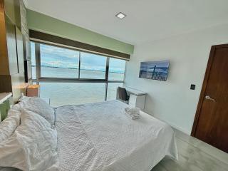 Hermosa suite vista al río con piscina y jacuzzi RF2-504 - 7