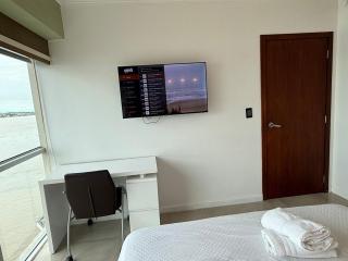 Hermosa suite vista al río con piscina y jacuzzi RF2-504 - 2