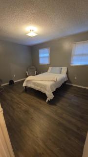 Townhouse with Pool Mins from Hard Rock and Racetrack - 7