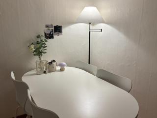 Sinnonhyeon Station 3-minute walk, Gangnam Plastic Surgery Hospital, ideal for shopping, airport bus, washer and dryer, 2BR, free luggage storage - 8
