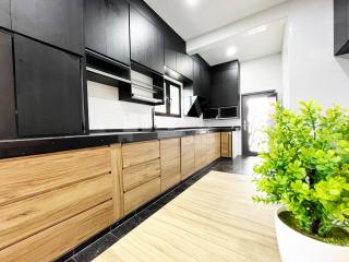 9000sf area Family Gathering House in Tebrau - 9