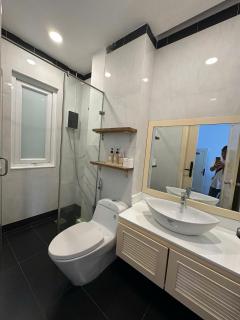 Stayhub Central District 1 - 4