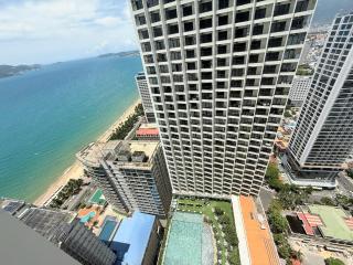 Gold Coast Deluxe Apartment - 1