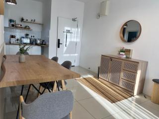 Suasana stay Vista Sentul Residence - Hill View 2R2BR-TV box-WIFI-6 pax - 9