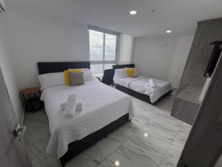 Balboa Avenue Sky Suites - 5