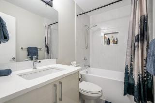 Cozy 5BD 3BA, Mins to DT, UoC, SAIT - 9