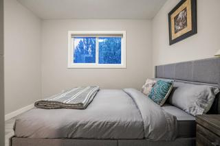 Cozy 5BD 3BA, Mins to DT, UoC, SAIT - 1