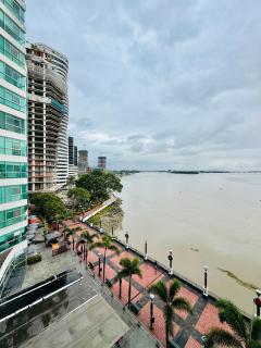 Suite con hermosa vista al río y piscina y jacuzzi RF2-304 - 1