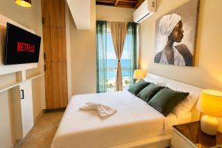 Luxurious Ocean View Penthouse With Private Jacuzzi - 3
