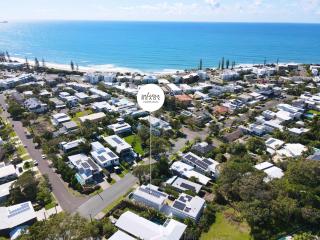 Alex Headland Haven - 3 Level Modern Retreat - 5