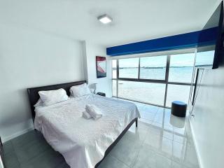 Suite con vista panorámica al río y jacuzzi RF2-306 - 1