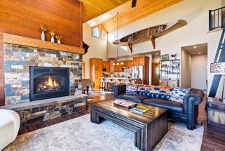 Sky House Whitefish • Ski-In/Out + Hot Tub + Views - 1