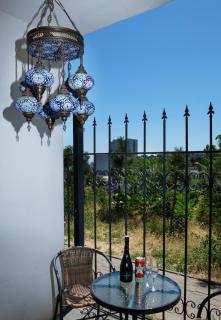 "Ibiza Apartments" by Arcadia Sky - студія з патіо - 5 хвилин до моря - зона BBQ - паркінг - укриття - швидке заселення - 0