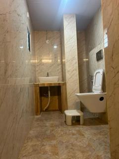 Hotel Cozy Inn - 9