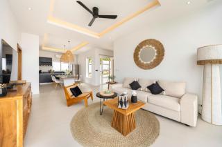 3 Bedroom Close To Fisherman`s Village KBR18 - 2