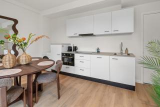 Private apartment w small garden, airco, kitchen - 5