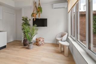 Private apartment w small garden, airco, kitchen - 3