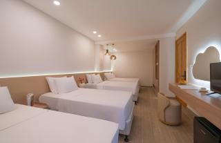 The Cozy Hotel - 9