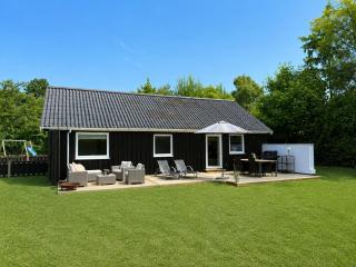 Lovely Cottage Close To Beach And Forest - 0