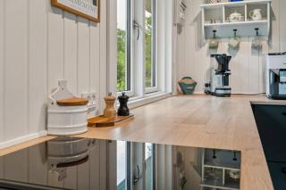 Lovely Holiday Home With Garden Near Water - 1