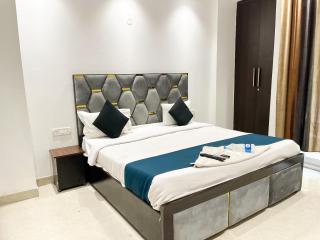 Hotel fabulous - Malviya Nagar - 3