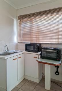 Driftsands Guest House - 5