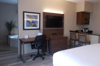 Comfort Inn & Suites Miami - Route 66 - 5