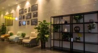 GreenTree Inn Express Hainan Haikou Haixiu Zhong Road - 9