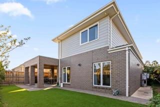 StayAU Contemporary 5BRM Families Home Point Cook - 5