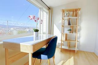 StayAU 2BR Home with Stunning Views in Tasmania - 4