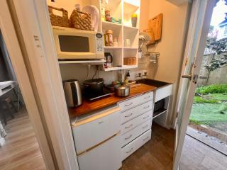 Rustic BnB, Self Check In, Lower Level Guest Unit - 1