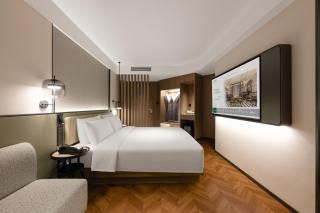 Madison Hotel Chongqing Jiefangbei and Hongya Cave River View - 6