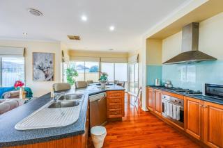 StayAU Spacious Home BBQ&Backyard Pet-friendly - 3