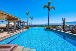 2BR/2BA Nuevo Vallarta Condo | Pool, Gym & Balcony - 9